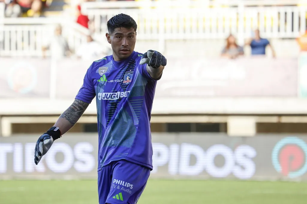 Brayan Cortés vuelve a estar disponible en Colo Colo. (Foto: Raúl Zamora/Photosport)