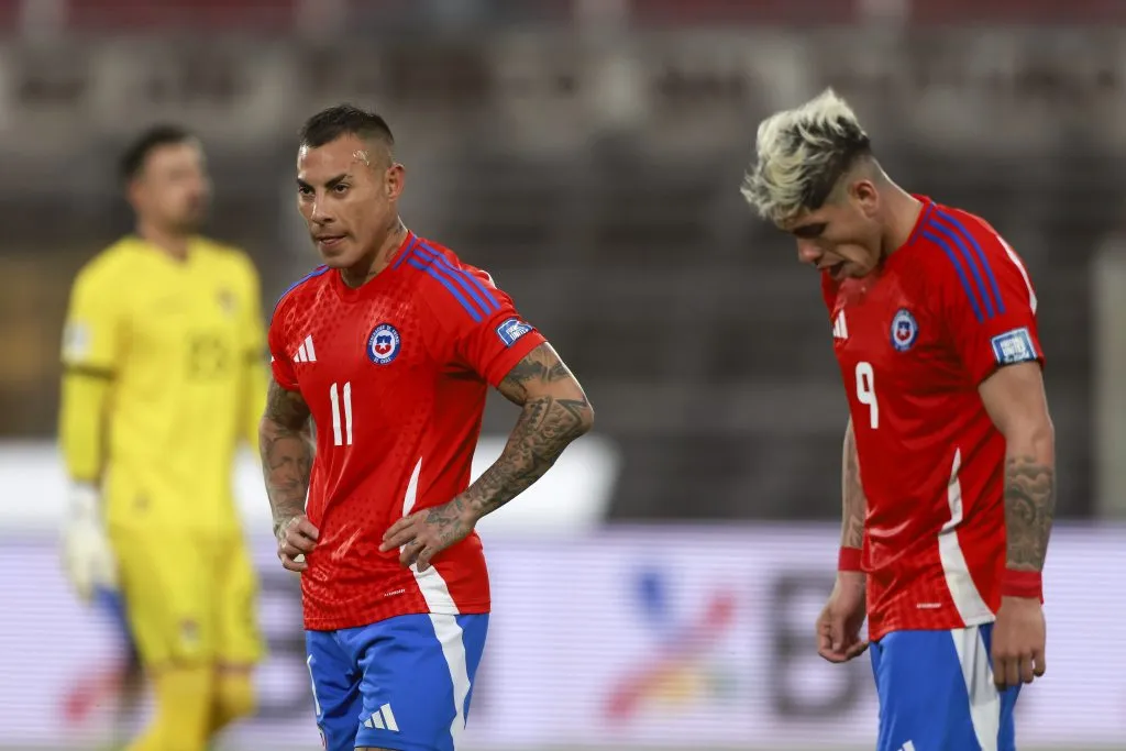 Eduardo Vargas y Carlos Palacios quedaron fuera de la nómina de Chile. (Foto: Felipe Zanca/Photosport)
