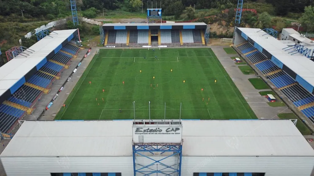 El Estadio CAP-Acero asoma como principal alternativa para el duelo entre Curicó Unido. y Universidad de Chile. (FOTO: Huachipato)