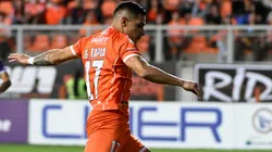 David Tapia sufrió un fuerte golpe en el partido ante Santa Cruz. (Foto: Photosport)