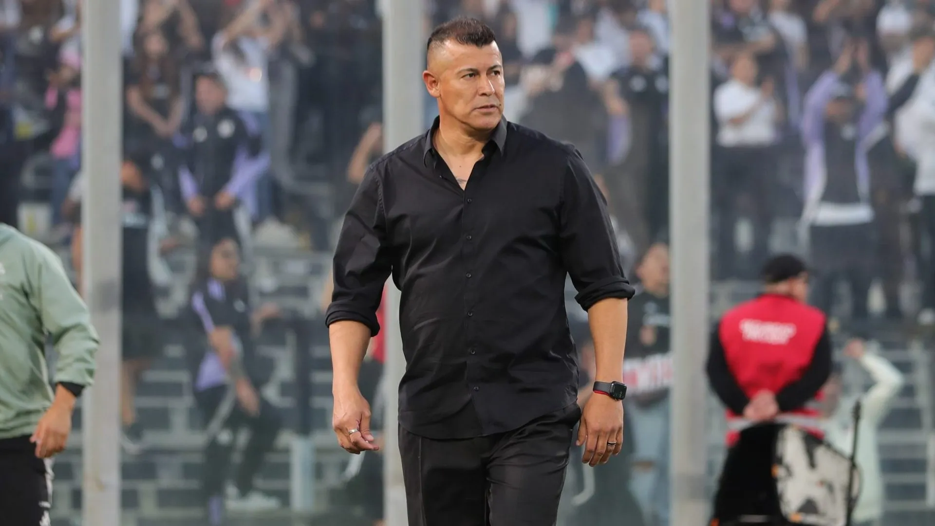 Jorge Almirón debe definir su futuro en los próximos días. (Foto: Felipe Zanca/Photosport)