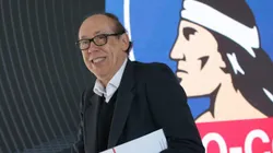 El ex mandamás de Colo Colo se retiró bajo los improperios de los hinchas albos.