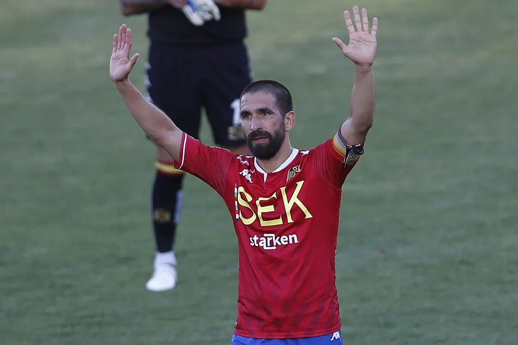 Gonzalo Villagra es el DT interino de Unión Española (Foto: Photosport)