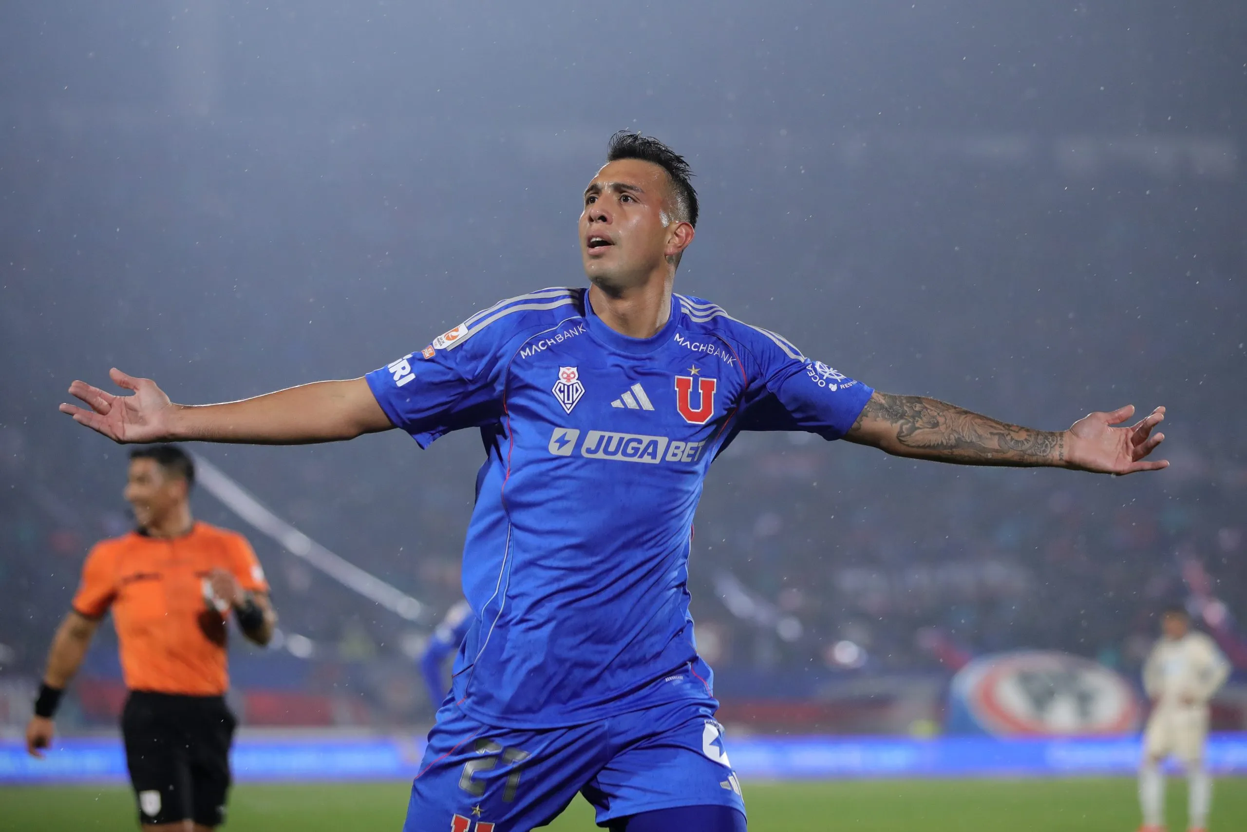 Rodrigo Contreras negocia con un nuevo club tras su salida de Universidad de Chile. (Imagen: Photosport)