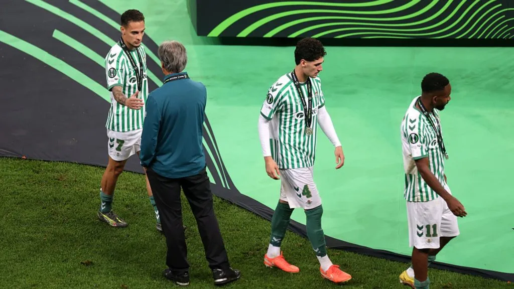 Manuel Pellegrini apura la renovación en Betis.