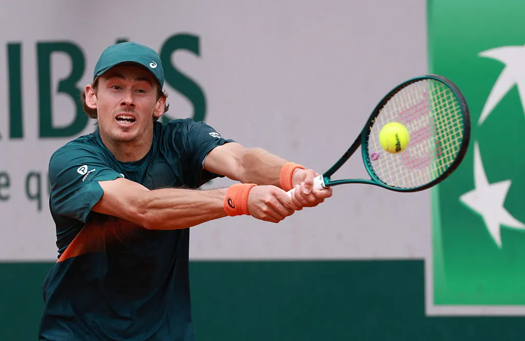 Alex de Minaur dijo adiós en Roland Garros (Getty Images)
