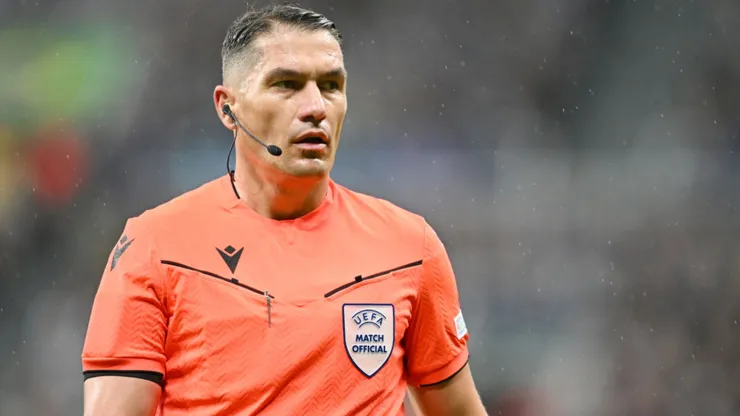 István Kovács impartirá justicia en la final de la UEFA Champions League (Getty Images).