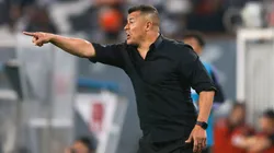 Jorge Almirón seguirá al mando de Colo Colo. (Foto: Photosport)