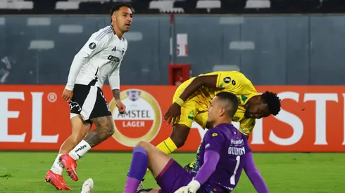 Colo Colo venció a Atlético Bucaramanga en el Estadio Monumental.