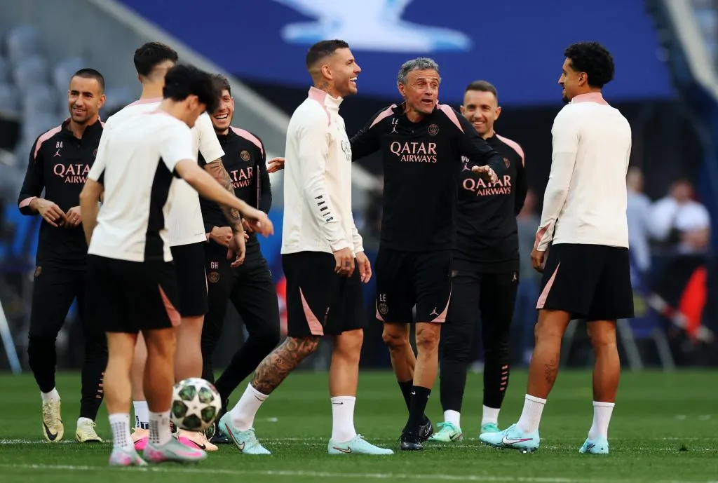 Luis Enrique dirigió la última práctica del PSG antes de la final del Champions League. (Foto: Carl Recine/Getty Images)