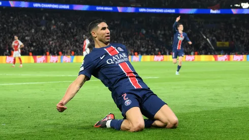 Achraf Hakimi festeja su gol en el partido de vuelta de las semifinales ante Arsenal.