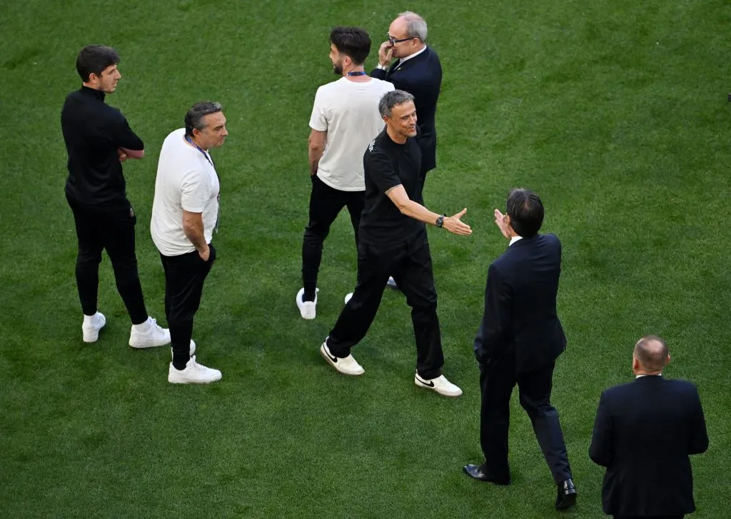 El saludo de Luis Enrique con Simone Inzaghi previo a la final de Champions League. (Foto: Dan Mullan/Getty Images)