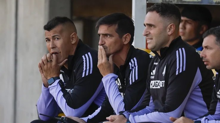 Jorge Almirón no podrá dirigir a Colo Colo ante Unión La Calera.