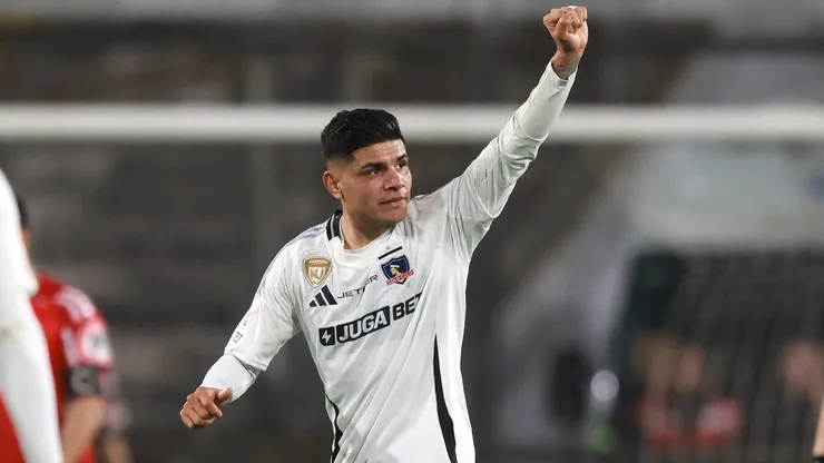 Futbol, Colo Colo vs Nublense Fecha 11, Liga de Primera 2025. El jugador de Colo Colo Claudio Aquino, centro celebra su gol contra Nublense durante el partido de primera division disputado en el estadio Monumental Davis Arellano, Santiago, Chile. 19/05/2025 Felipe Zanca/Photosport Football, Colo Colo vs Nublense 11th turn, Division League 2025. Colo ColoÕs player Claudio Aquino, celebrates his goal during the first division match at the Monumental Davis Arellano Stadium, in Santiago, Chile. 19/05/2025 Felipe Zanca/Photosport