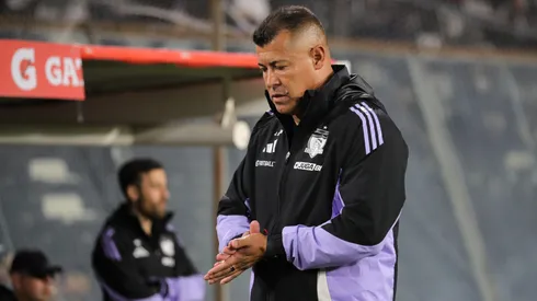 Jorge Almirón sigue en Colo Colo de momento, pero revelan que tendría una intención. (Foto: Photosport)