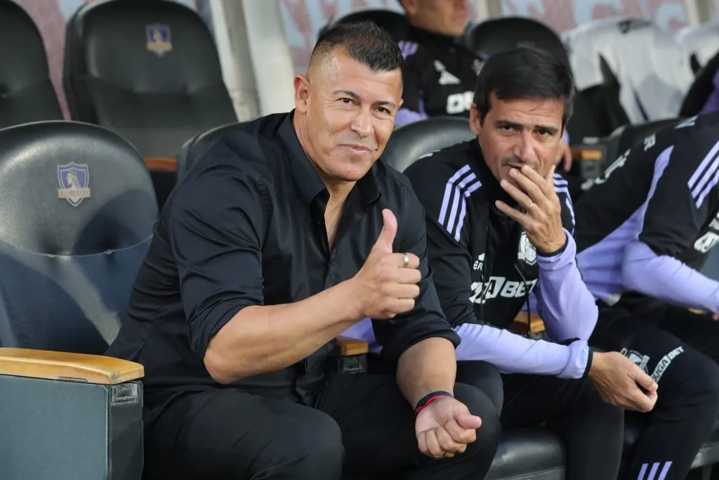 Almirón sigue en la palestra pese a los buenos resultados de Colo Colo | Felipe Zanca/Photosport