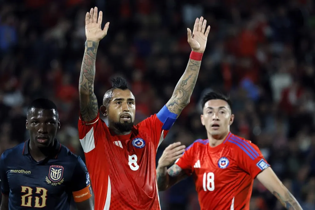 Arturo Vidal y Rodrigo Echeverría peligran con los tarjetas amarillas en la Selección Chilena. (Foto: Andrés Piña/Photosport)