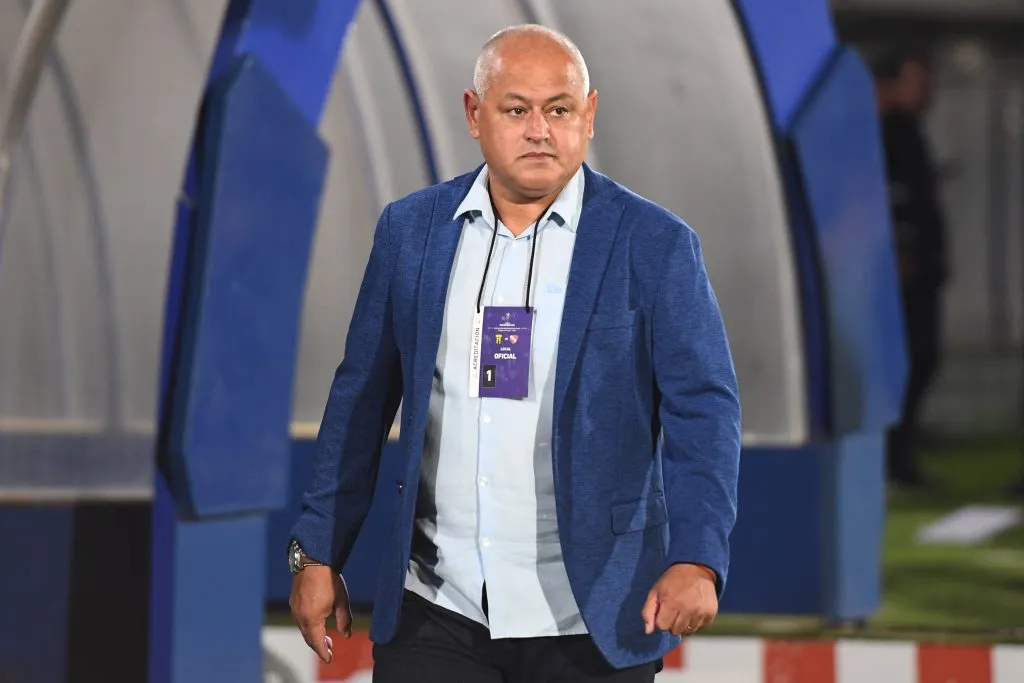 Arce fue destituido tras finalizar en la tercera posición en el Torneo Apertura 2025 | FOTO: Christian Alvarenga/Getty Images