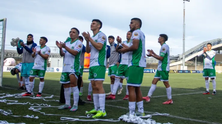 Deportes Puerto Montt sueña con volver a Primera B (Facebook).