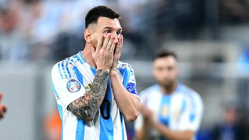 Así reaccionó el público chileno ante la presencia de Messi (Foto: Adrian Macias /Mexsport/Photosport)