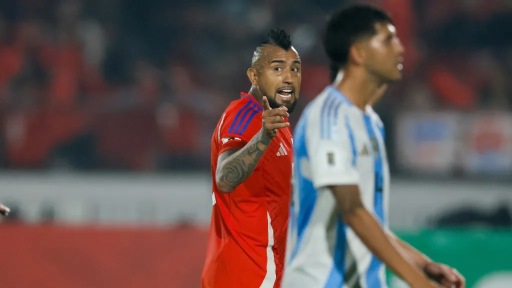 Arturo Vidal fue uno de los grandes apuntados en la derrota de La Roja ante Argentina.