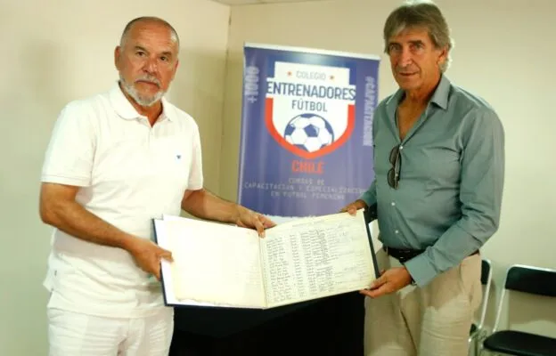 Carlos Ramos pide a gritos que la selección chilena sea comandada por Manuel Pellegrini (Archivo).