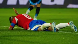 Arturo Vidal fue fuertemente criticado por su rendimiento ante Argentina (Getty Images).