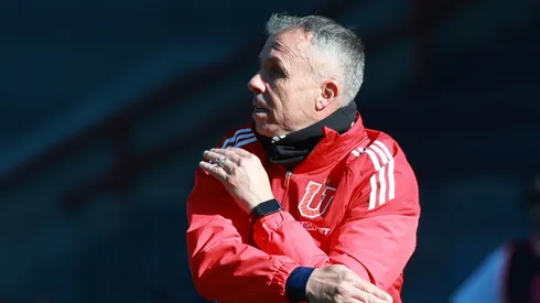 Gustavo Álvarez sacó las garras para defender a uno de sus más criticados pupilos (Foto: Eduardo Fortes/Photosport)