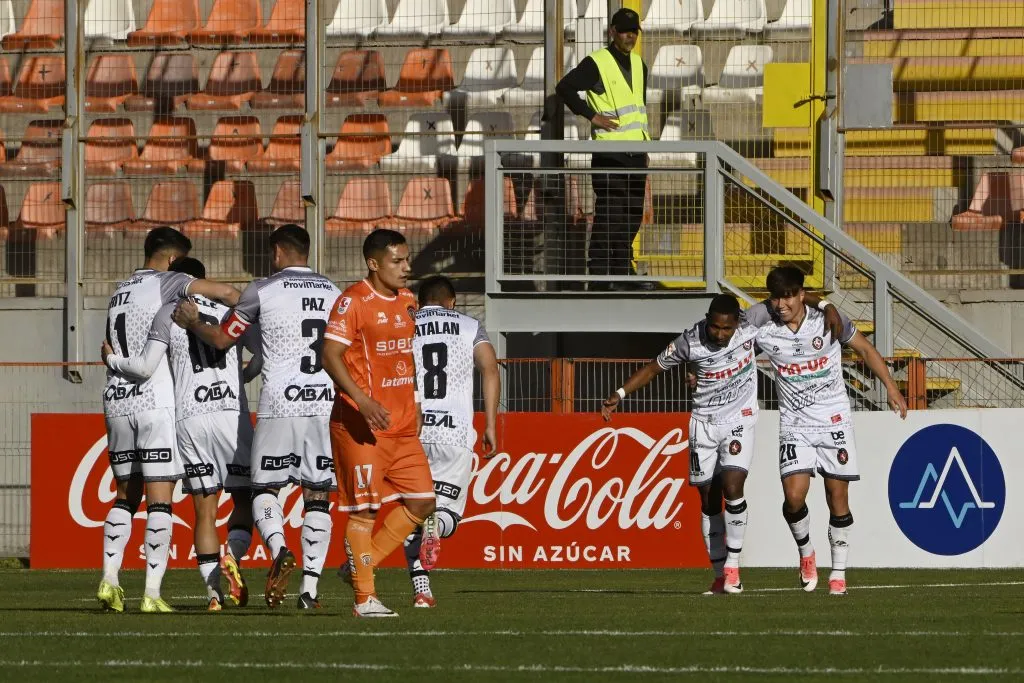Deportes Limache venció a Cobreloa en el estadio Zorros del Desierto de Calama. (Foto: Photosport)