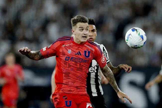 Universidad de Chile jugará de rojo ante Guaraní en Paraguay por Copa Sudamericana. (Créditos: Photosport)