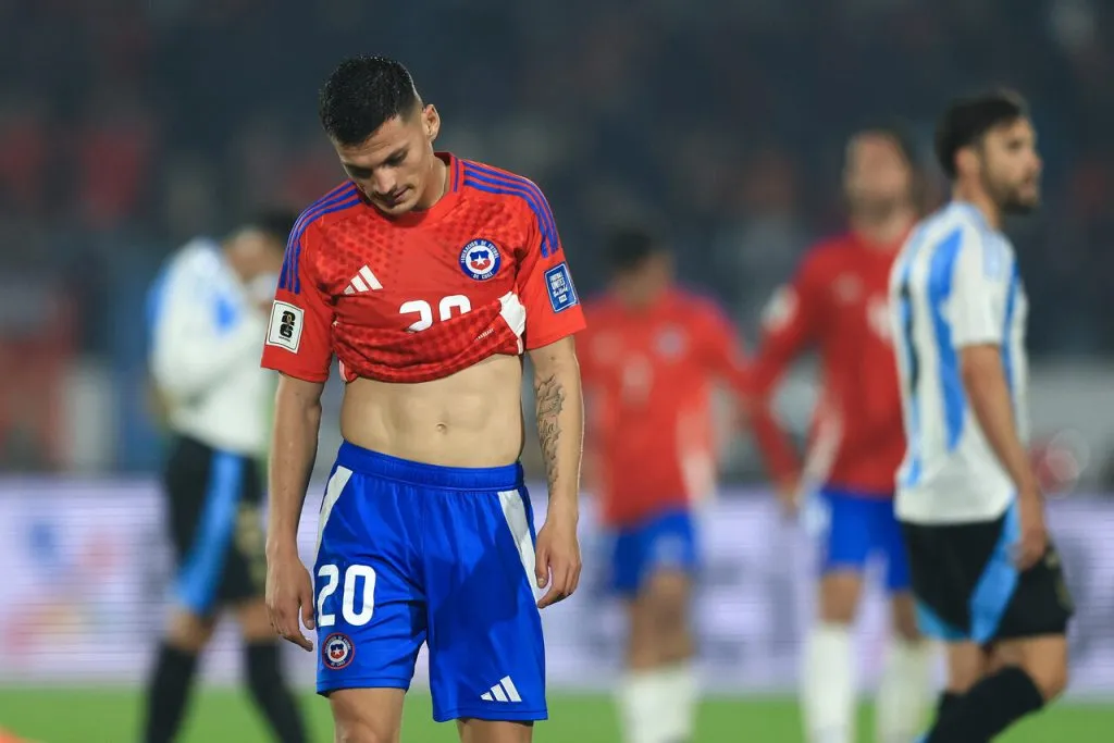 Cepeda fue lo mejor de La Roja ante Argentina. | Foto: Photosport