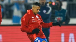 Hinchas apuntaron a Alexis Sánchez.