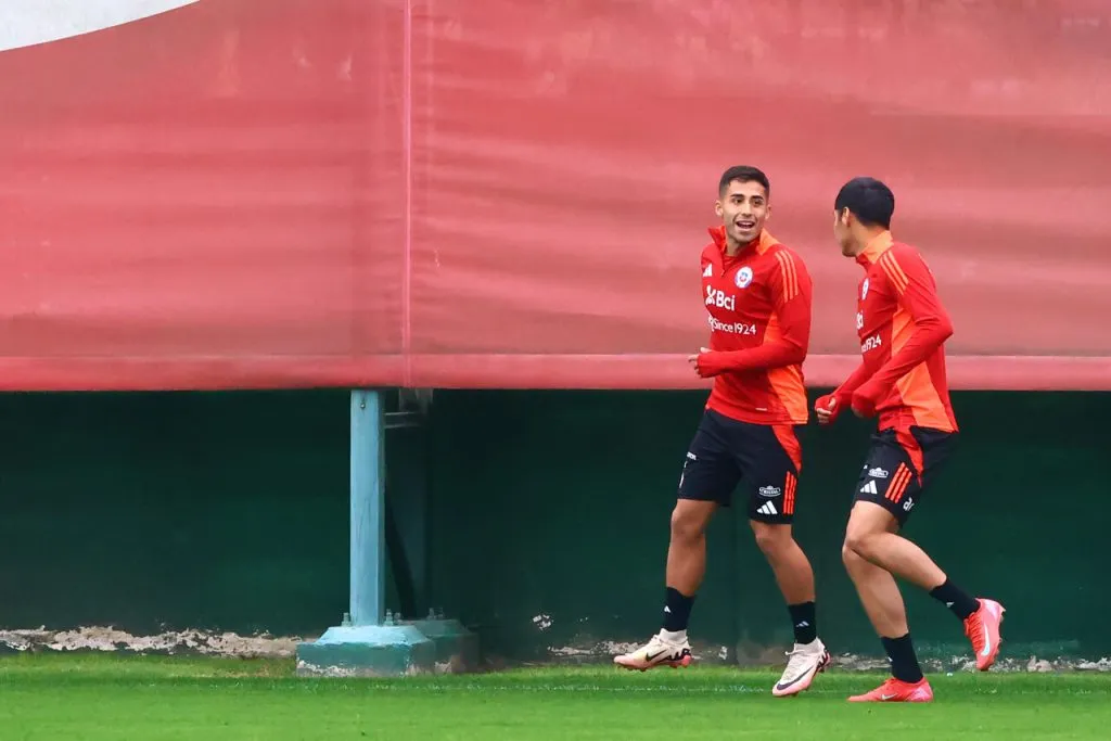 Pollo Véliz no quiere ver ni en pintura a Osorio y Assadi. | Foto: Photosport