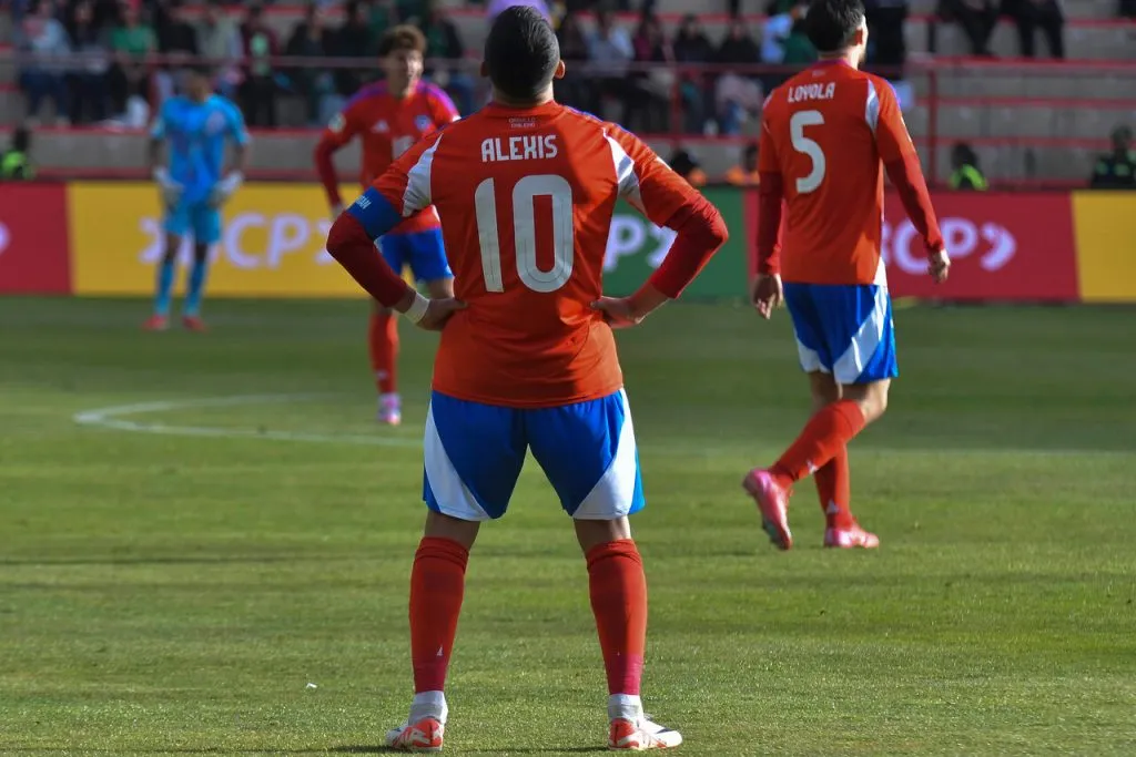 Alexis no vio una ante Bolivia. | Foto: Photosport