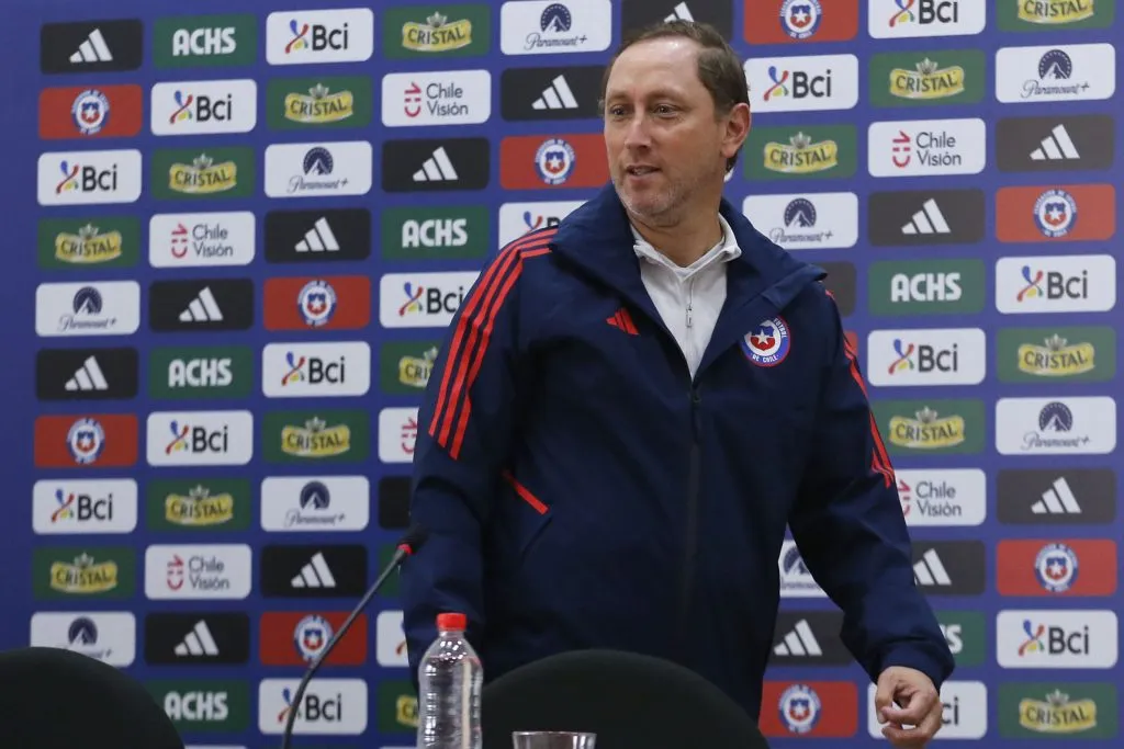 Figuras de Colo Colo femenino le entregan feroz espaldarazo a Luis Mena. 

(Foto: Dragomir Yankovic/Photosport)
