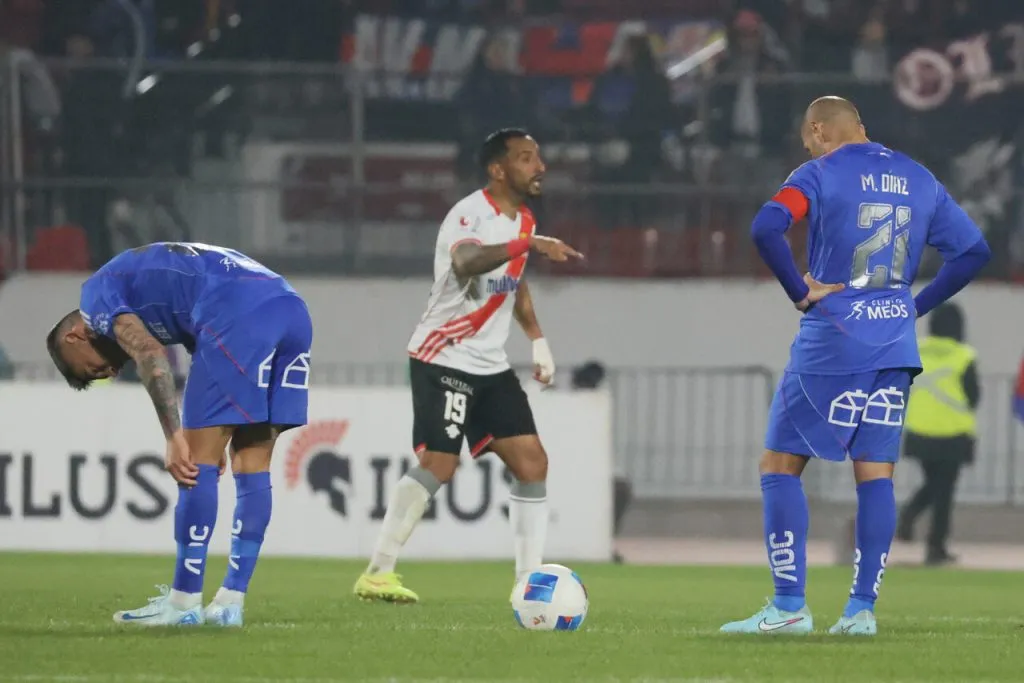 La U, vigente campeón del certamen, quedó fuera en octavos de final (Photosport).