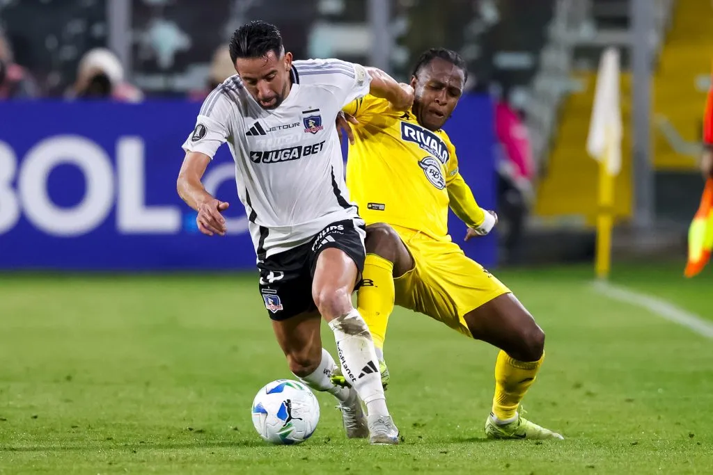 Mauricio Isla está listo para renovar con Colo Colo. (Foto: Pepe Alvújar/Photosport)