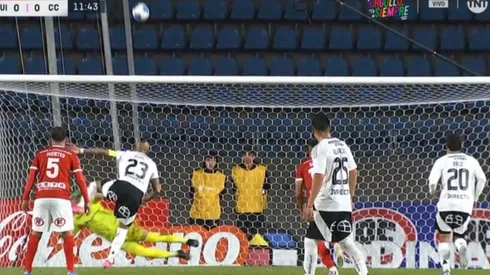 El penal que falló Arturo Vidal en el Colo Colo vs D. Iquique