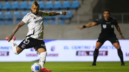 Hinchas de Colo Colo fulminaron a Arturo Vidal contra Deportes Iquique.