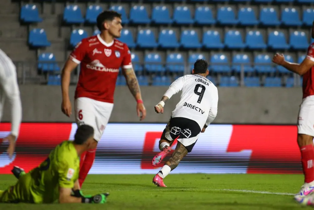 Javier Correa anotó para Colo Colo ante Iquique (Photosport).