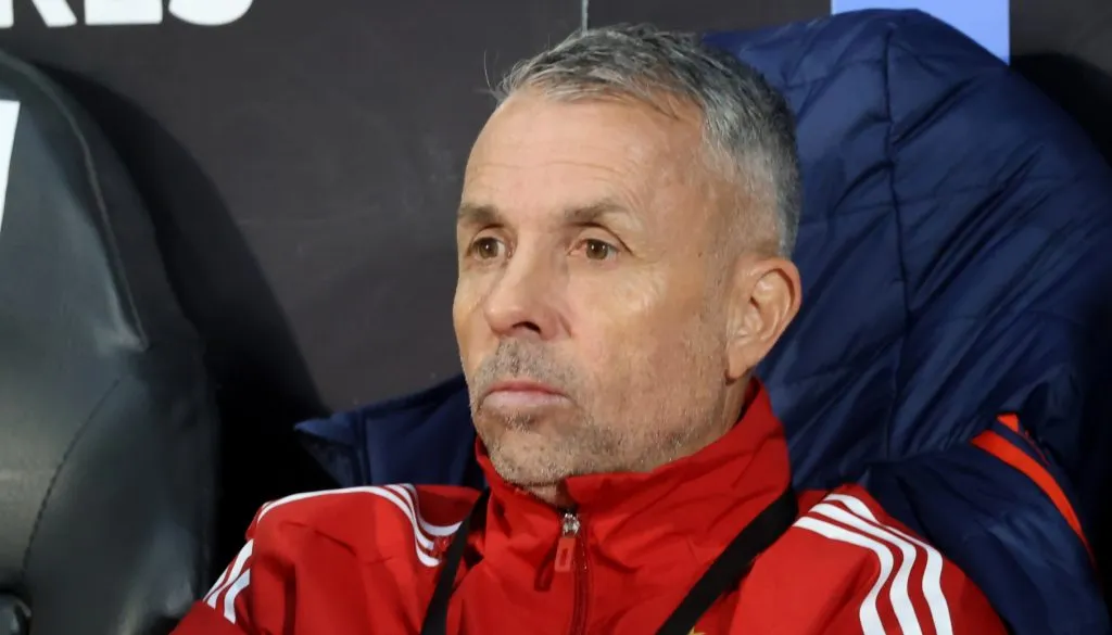 Gustavo Álvarez le exigió mayor rendimiento a los suplentes de Universidad de Chile.