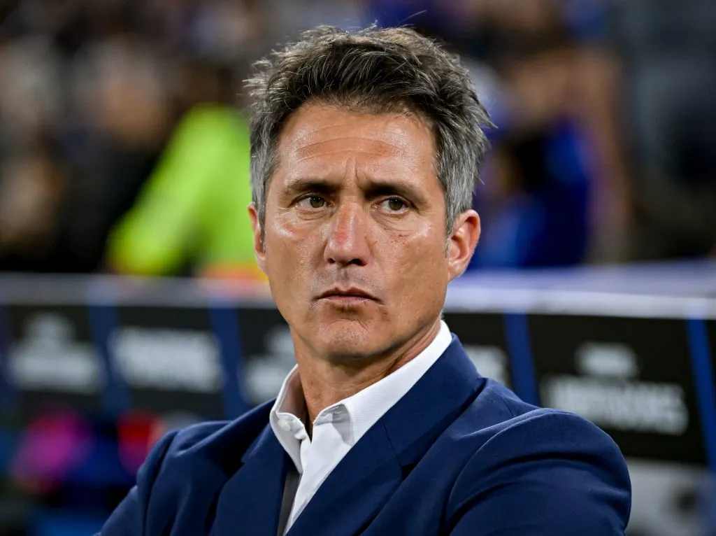 Guillermo Barros Schelotto espera a Diego Valdés