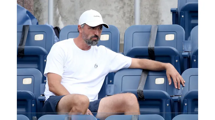Goran Ivanisevic tiene la misión de guiar el regreso de Stefanos Tsitsipas a los primeros puestos del ranking. (Foto: Getty)