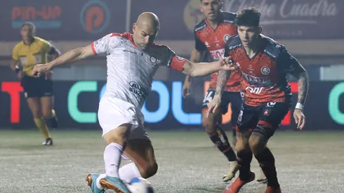Unión La Calera avanza en la tabla de posiciones y Deportes Limache se complica. (Foto: Photosport)