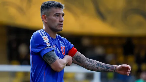 Charles Aránguiz habló fuerte y claro tras la derrota azul