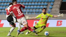 Fernando De Paul perdió la titularidad en Colo Colo (Photosport).