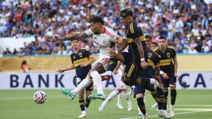 Carlos Palacios no tuvo un buen debut en el Mundial de Clubes.