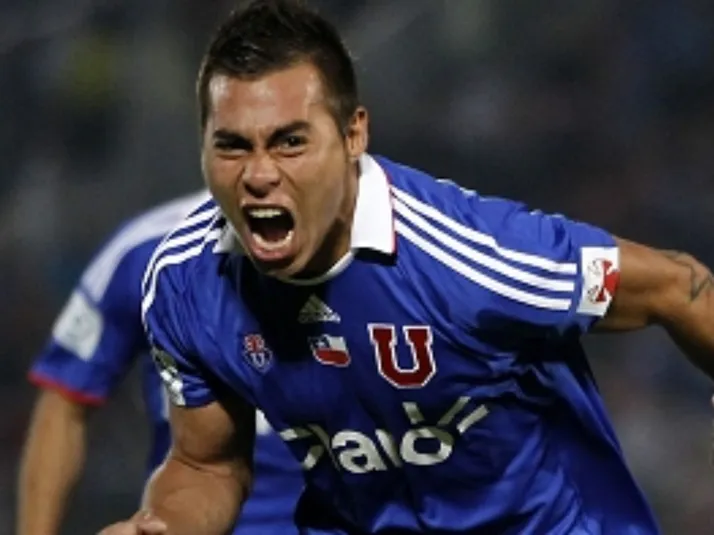 Entorno de Edu Vargas rompe el silencio sobre posible llegada a la U