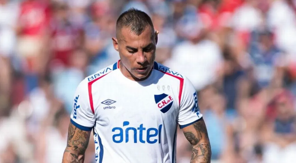 Solo falta la oficialización de la salida de Eduardo Vargas desde Nacional de Montevideo.