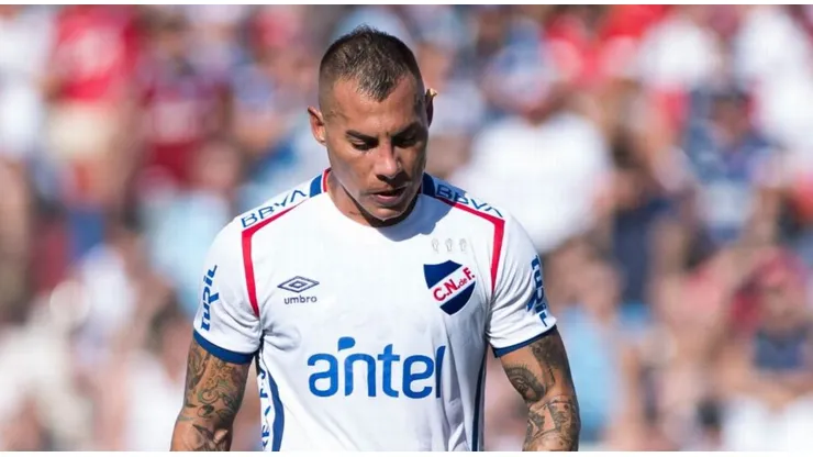 Solo falta la oficialización de la salida de Eduardo Vargas desde Nacional de Montevideo.